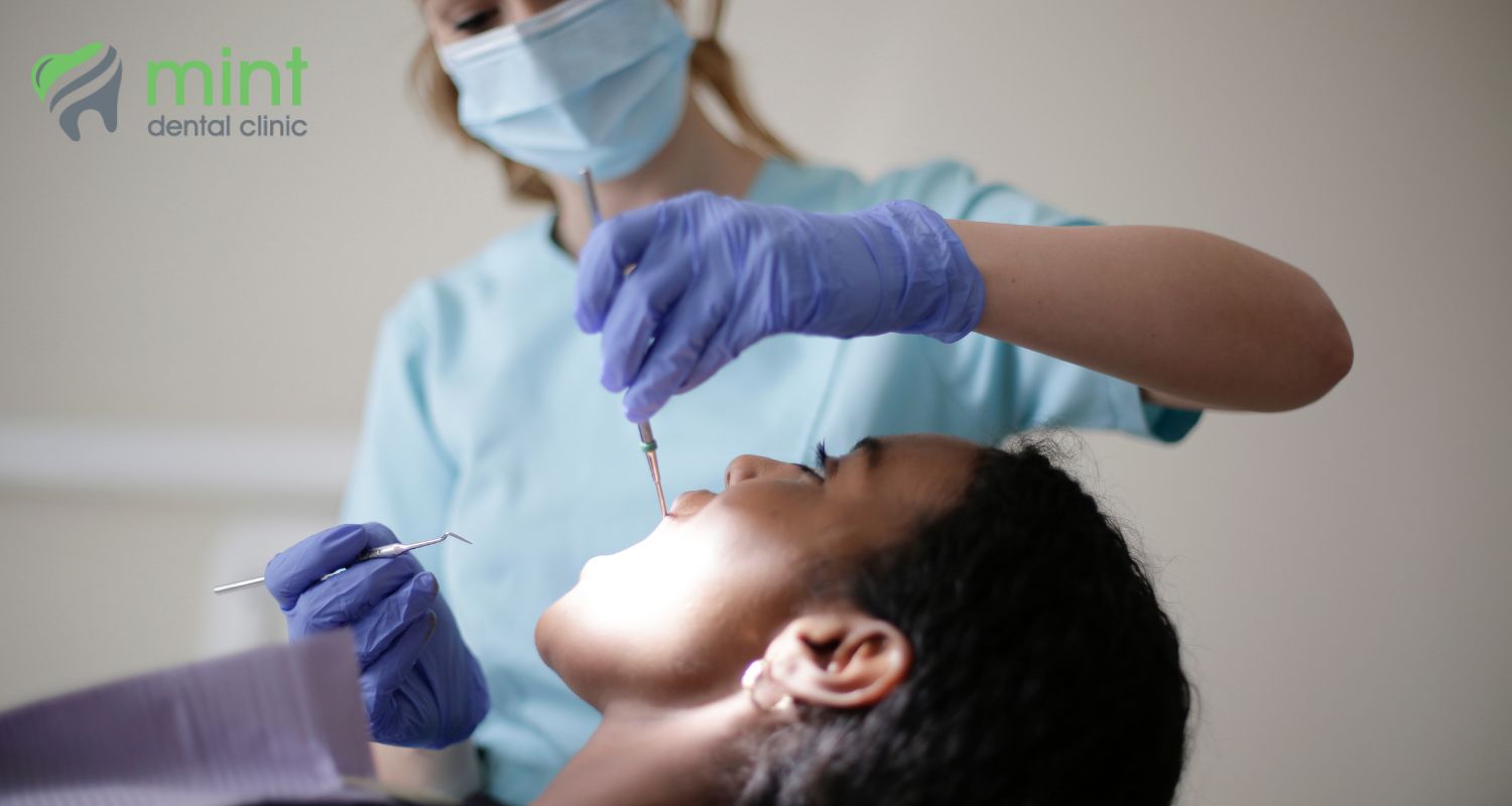 patient with toothache photo